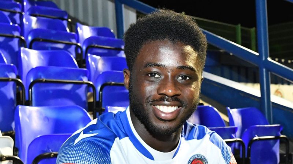 Motors sign Yassine Touré on short term loan from Altrincham